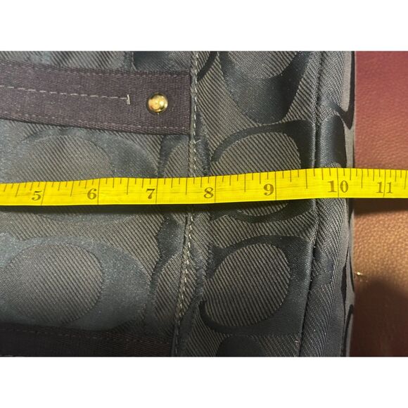 Coach Kyra Blue Monogram Daisy Signature Shoulder Bag with Daisy Charm GUC - Picture 7 of 10